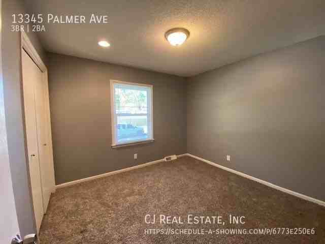 13345 Palmer Ave - Photo 6 of 11