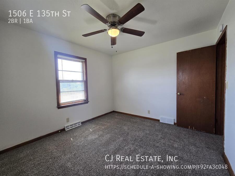 1506 E 135th St - Photo 7 of 9