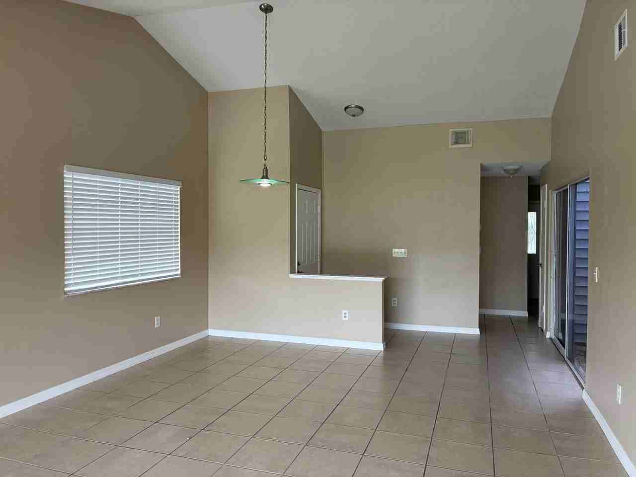 1385 Landry Cir - Photo 3 of 12