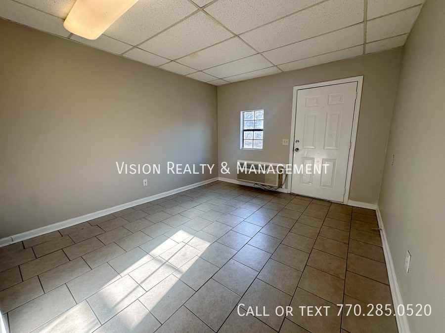 215 Buchanan St N Apt 1 #1 - Photo 4 of 9