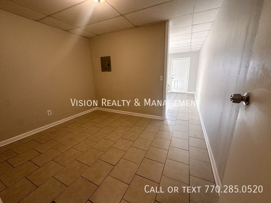 215 Buchanan St N Apt 1 #1 - Photo 6 of 9