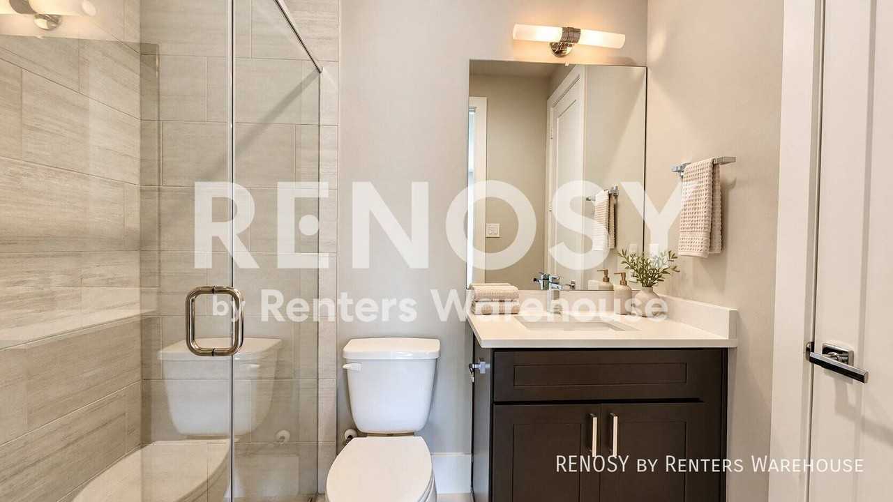 5713 Larkin St #B - Photo 6 of 25
