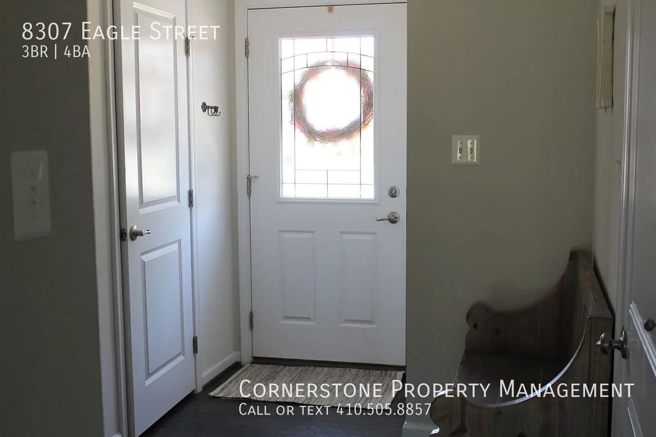 8307 Eagle St - Photo 2 of 35