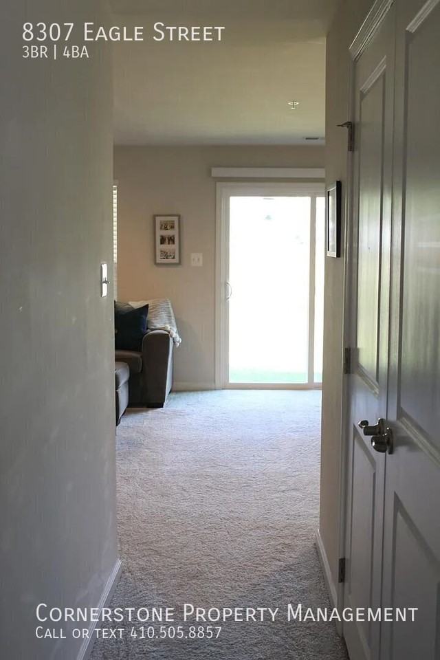 8307 Eagle St - Photo 5 of 35