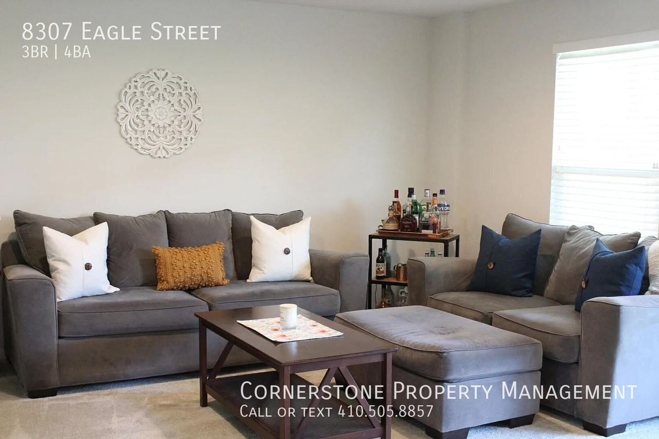 8307 Eagle St - Photo 7 of 35