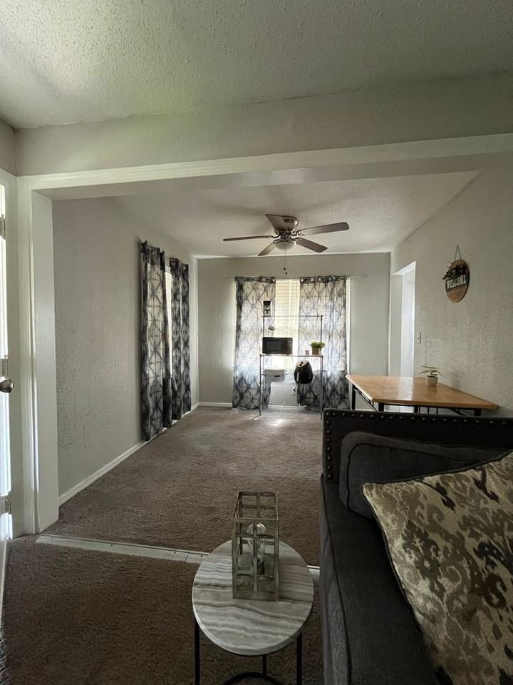 5418 Olive St - Photo 3 of 13