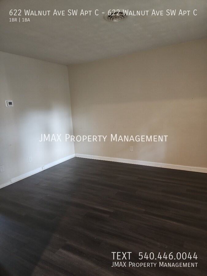 622 Walnut Ave Sw Apt C - Photo 2 of 13