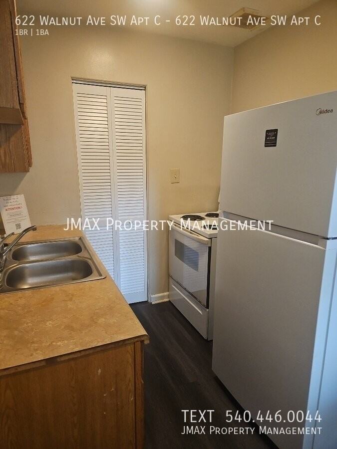 622 Walnut Ave Sw Apt C - Photo 5 of 13