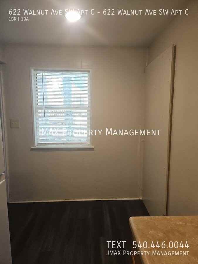 622 Walnut Ave Sw Apt C - Photo 7 of 13