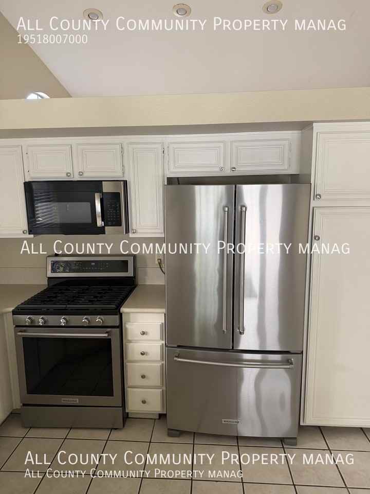 24421 Sagecrest Cir - Photo 7 of 31
