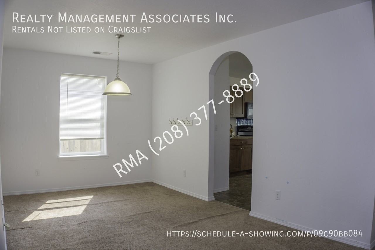 9781 W Bigwood Dr - Photo 4 of 14