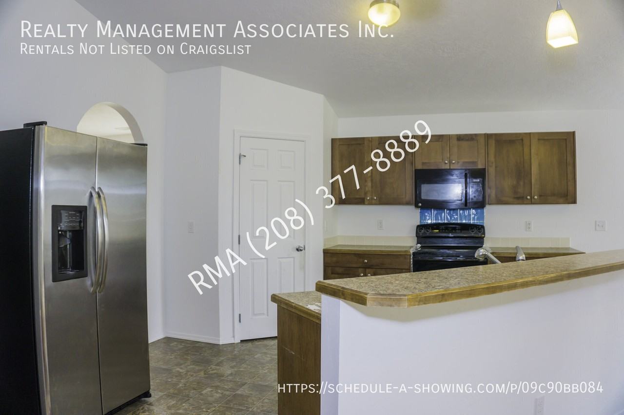 9781 W Bigwood Dr - Photo 5 of 14