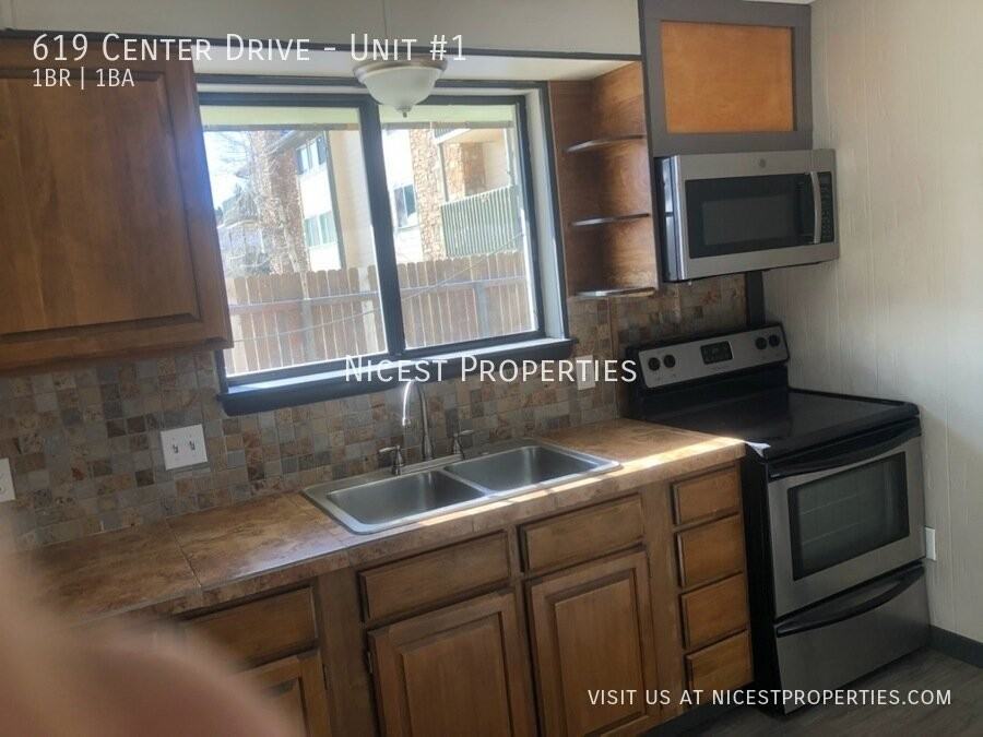619 Center Dr #1 - Photo 2 of 22