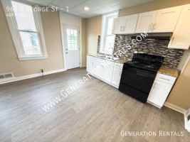 featured image of 968 N George St #1