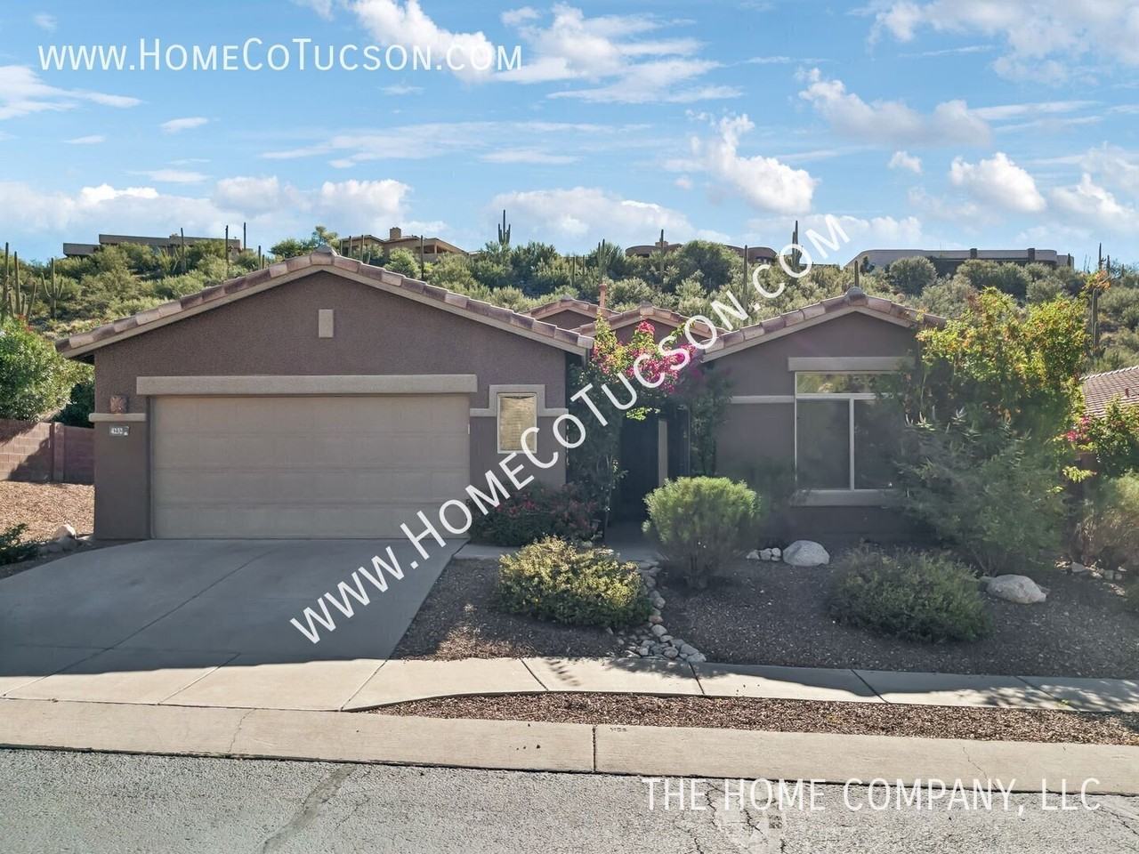 4232 N Sunset Cliff Dr - Photo 2 of 50