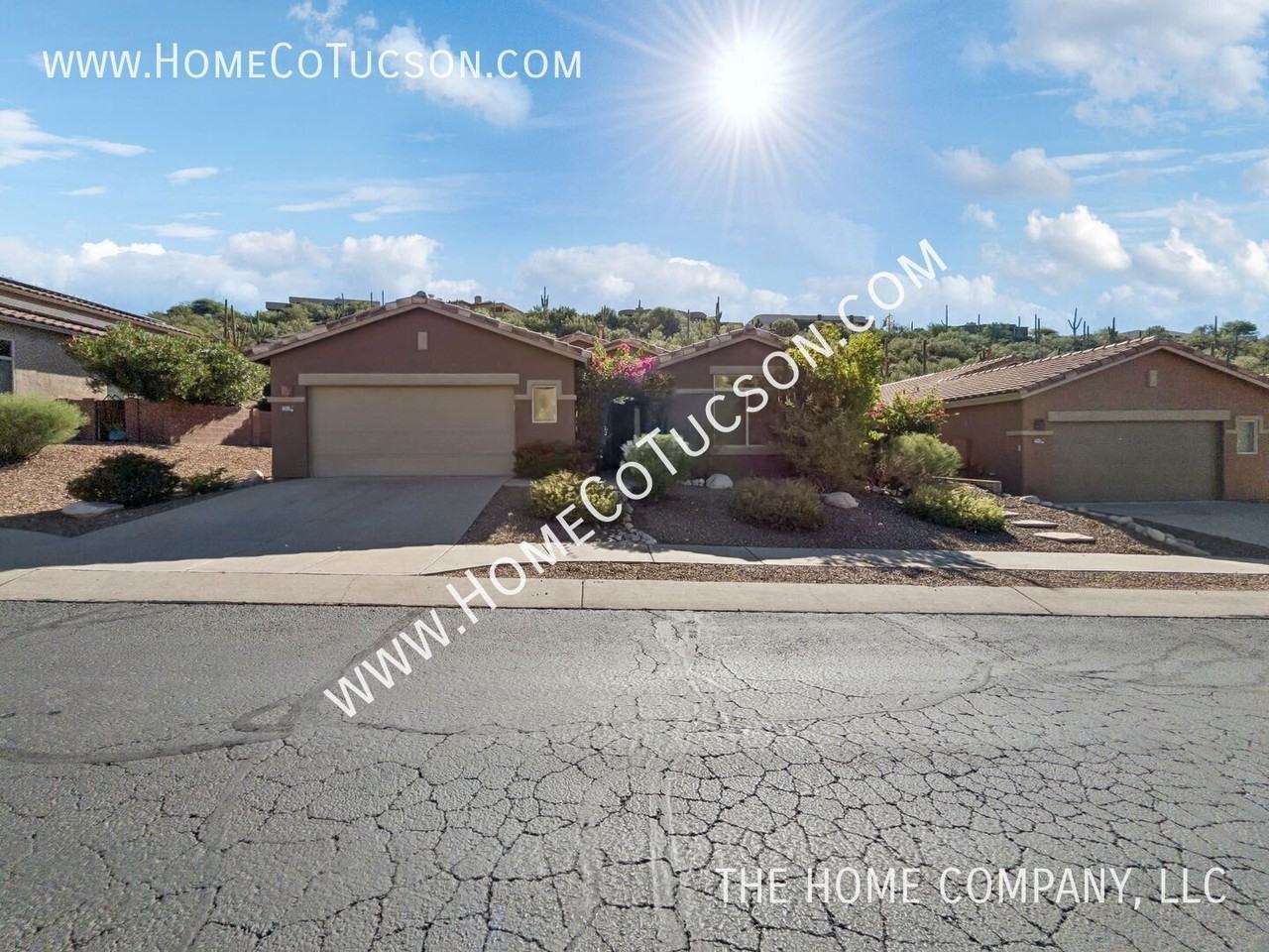 4232 N Sunset Cliff Dr - Photo 4 of 50