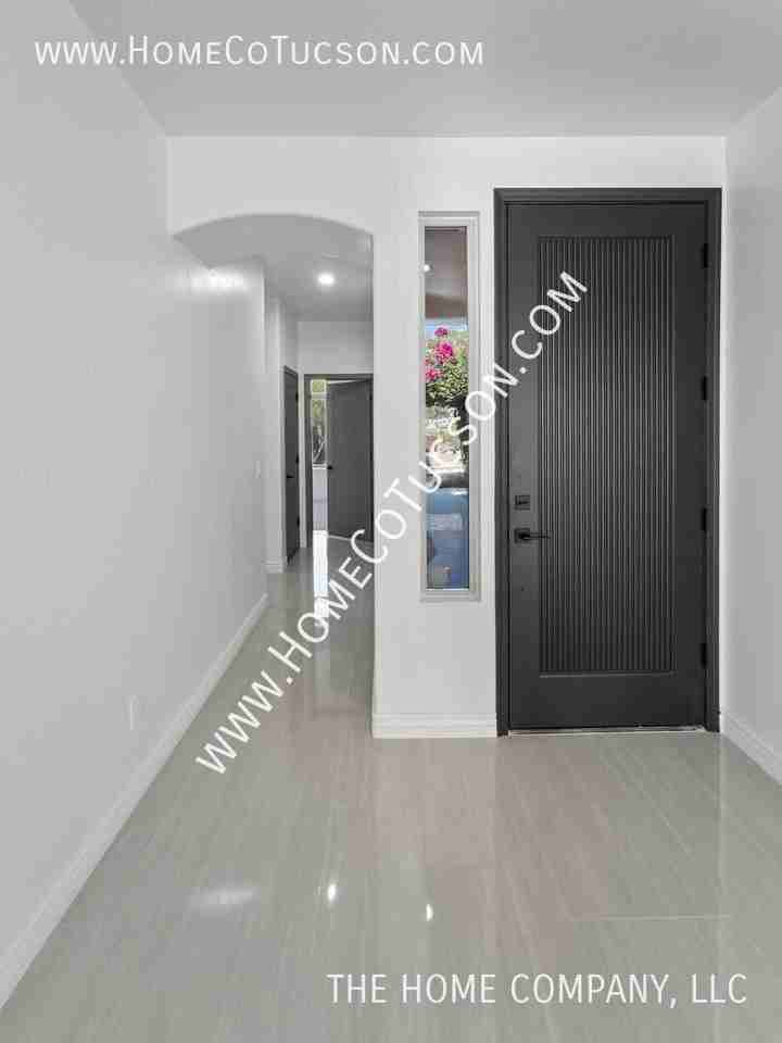 4232 N Sunset Cliff Dr - Photo 7 of 50