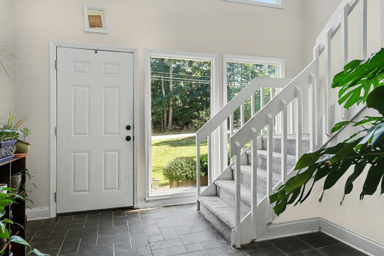 3169 North Hembree Road - Photo 4 of 39