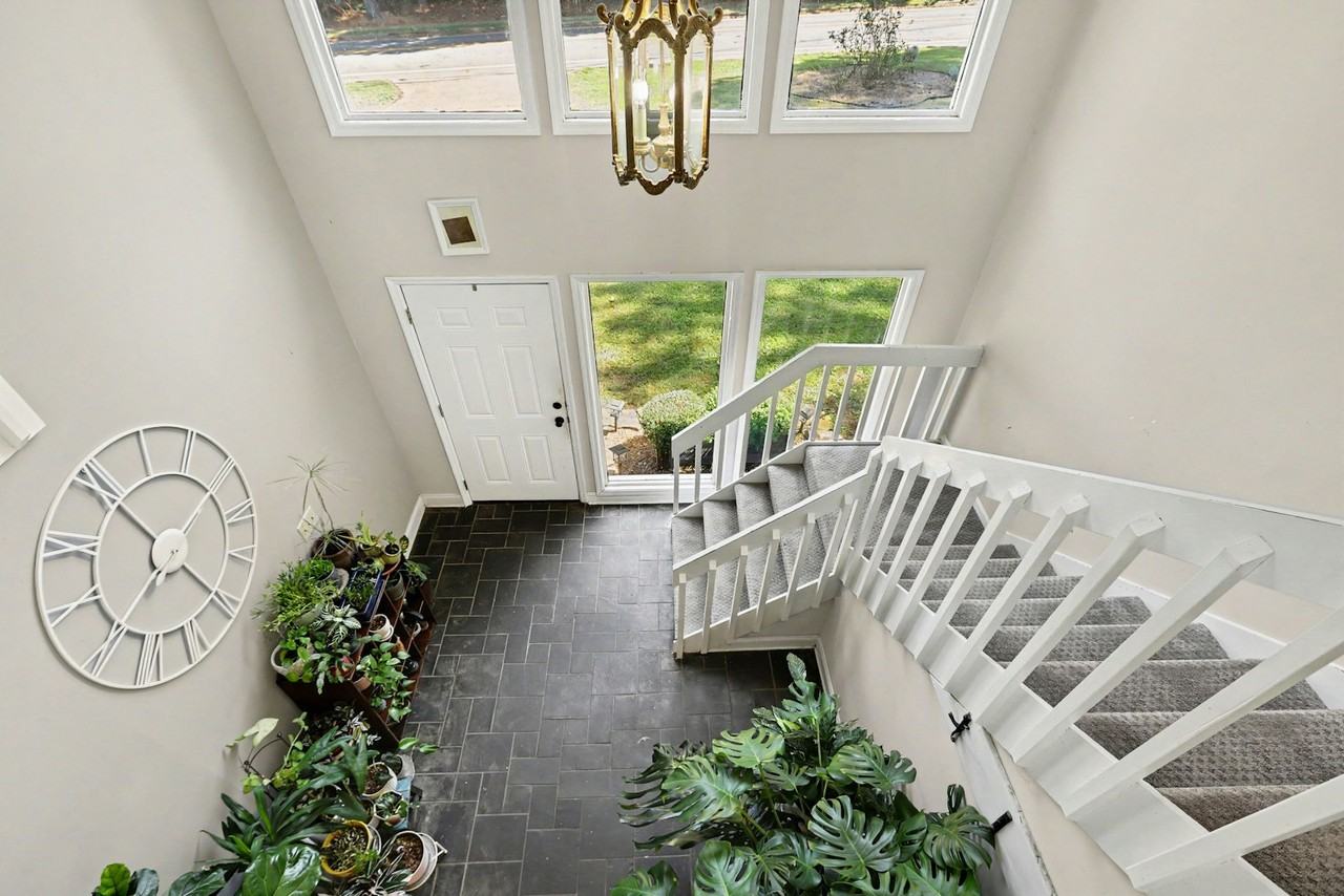 3169 North Hembree Road - Photo 5 of 39