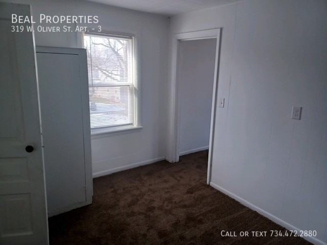 319 W Oliver St #3 - Photo 3 of 6