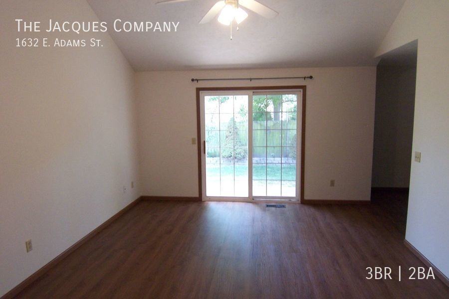 1632 E Adams St - Photo 2 of 13