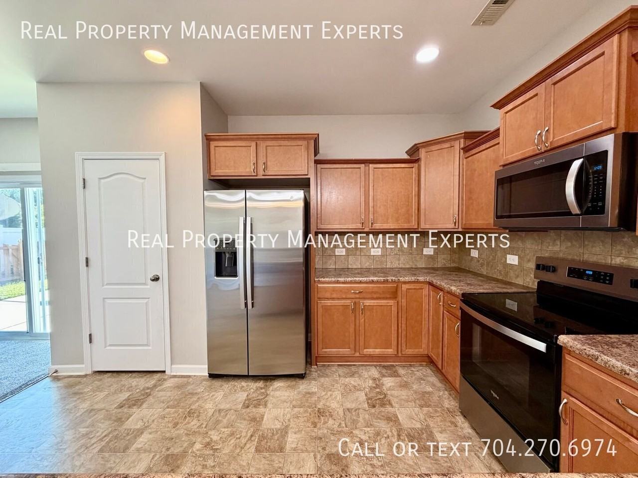 13734 Porter Creek Rd - Photo 2 of 16
