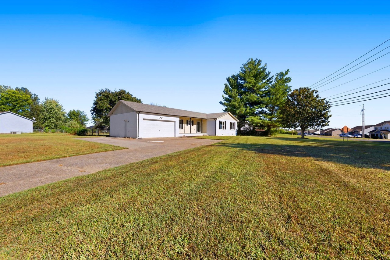 702 Hugh Hunter Rd - Photo 5 of 45