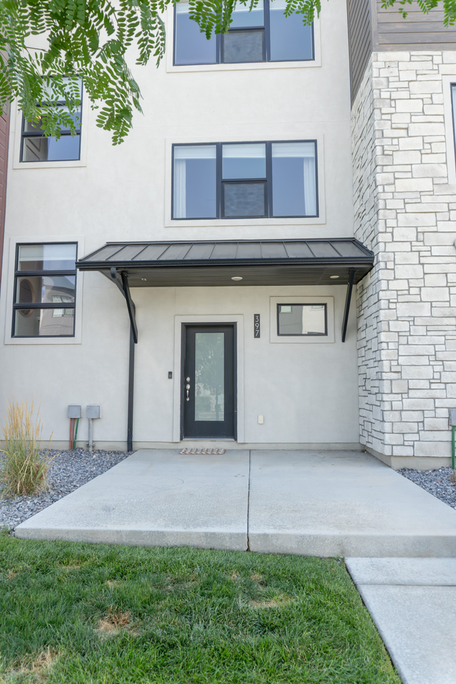397 Meadow Garden Road - Photo 2 of 25