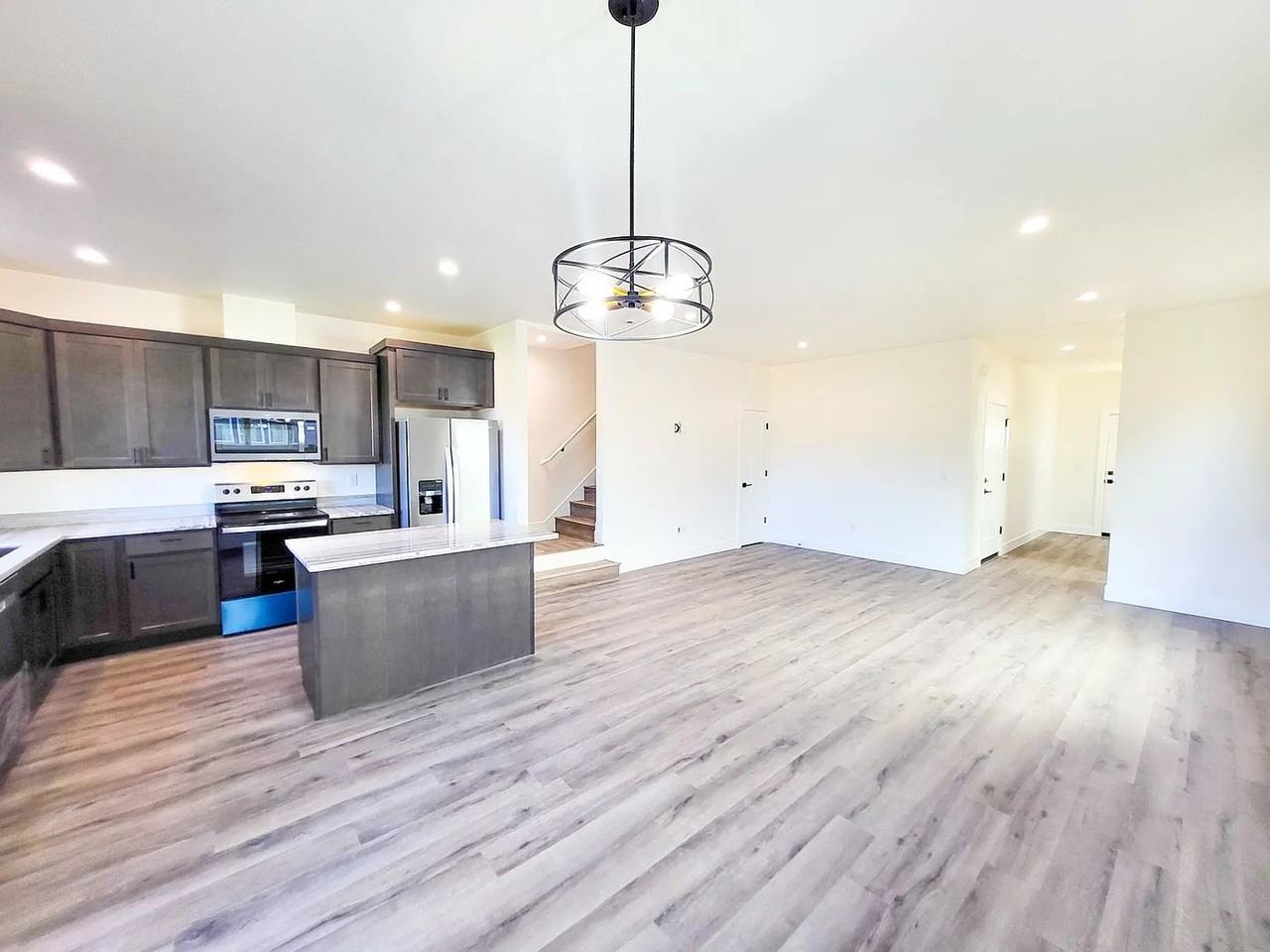 135 Sweet Ln - Photo 2 of 9
