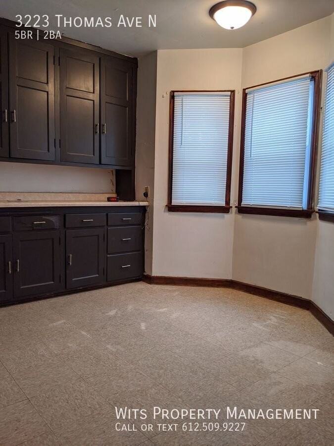 3223 Thomas Ave N - Photo 3 of 17