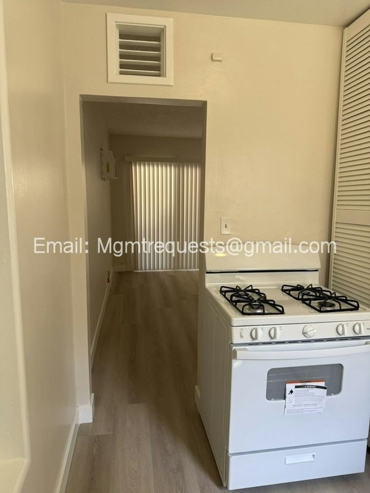 3848 Locust Street, Unit 3850 - Photo 3 of 6