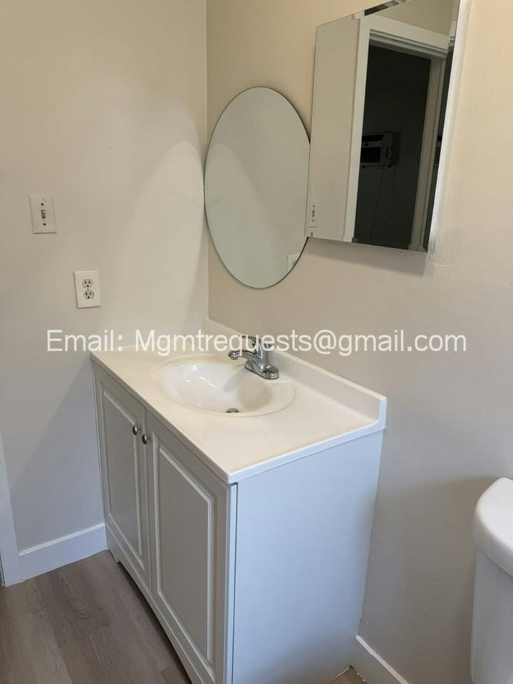 3848 Locust Street, Unit 3850 - Photo 6 of 6