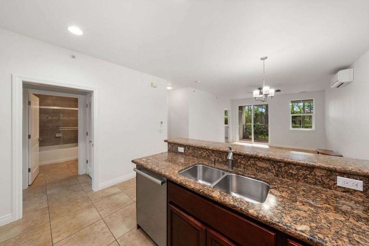 25 One Hali Ln - Photo 4 of 32