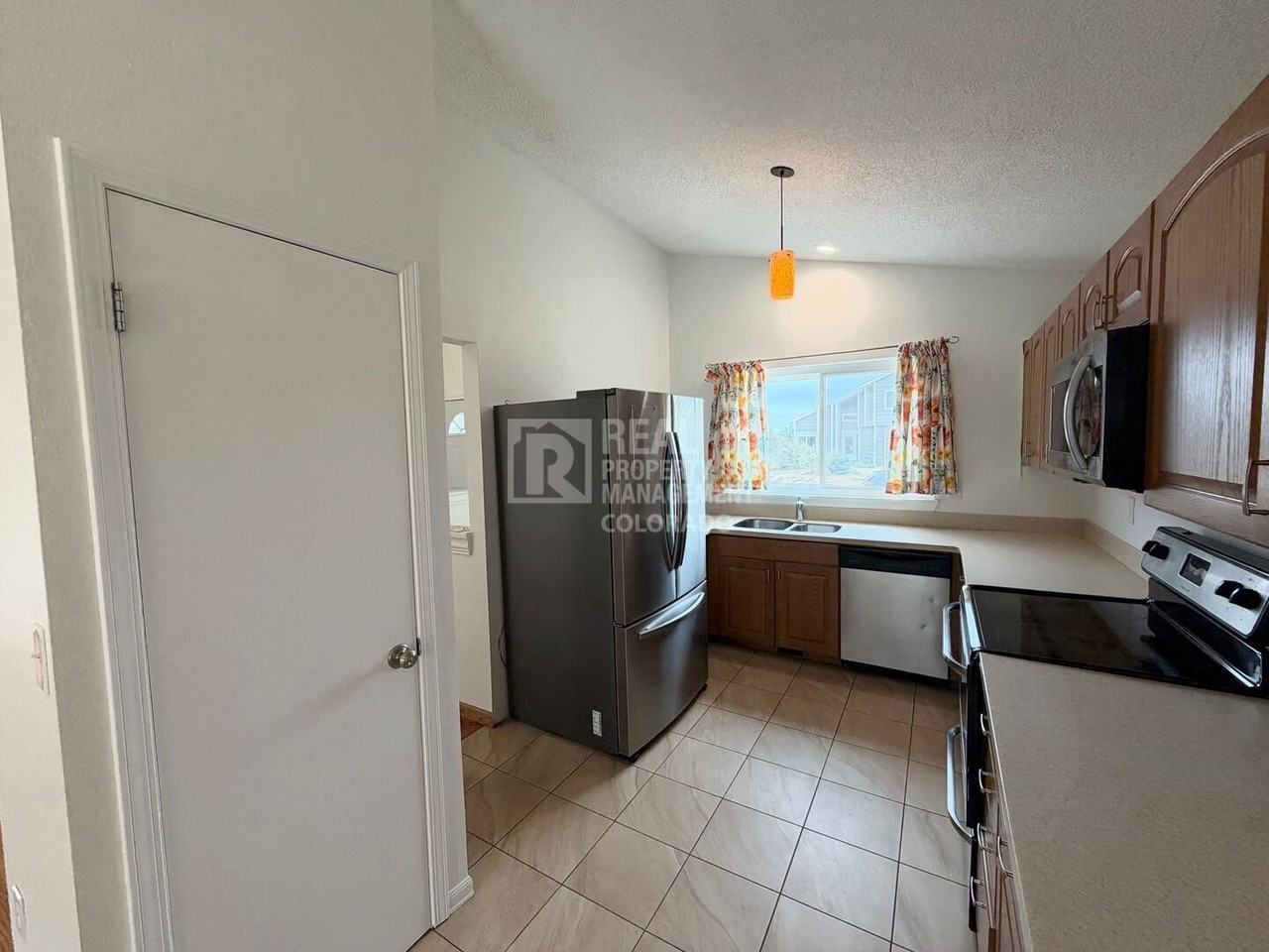 9791 Garrison Ln - Photo 5 of 20
