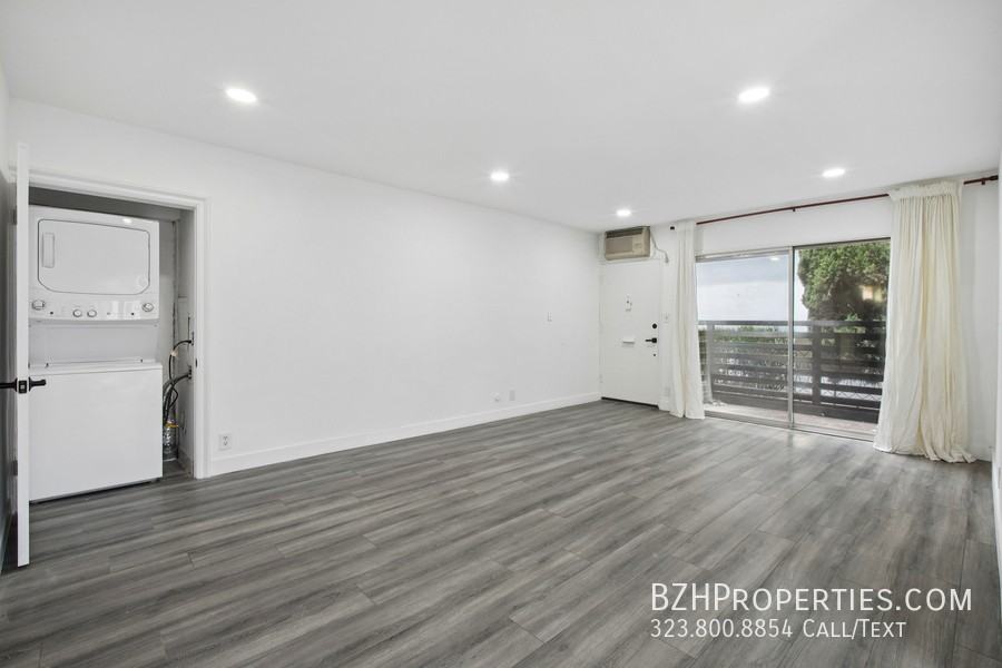 807 N Alfred St #1 - Photo 2 of 19