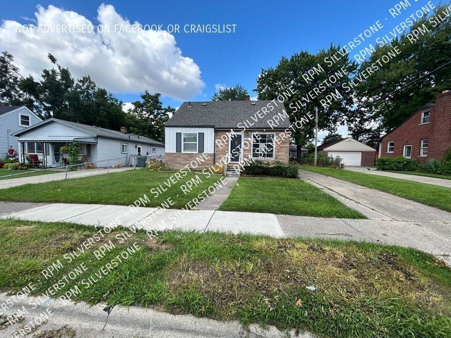 23833 Couzens Ave - Photo 2 of 14