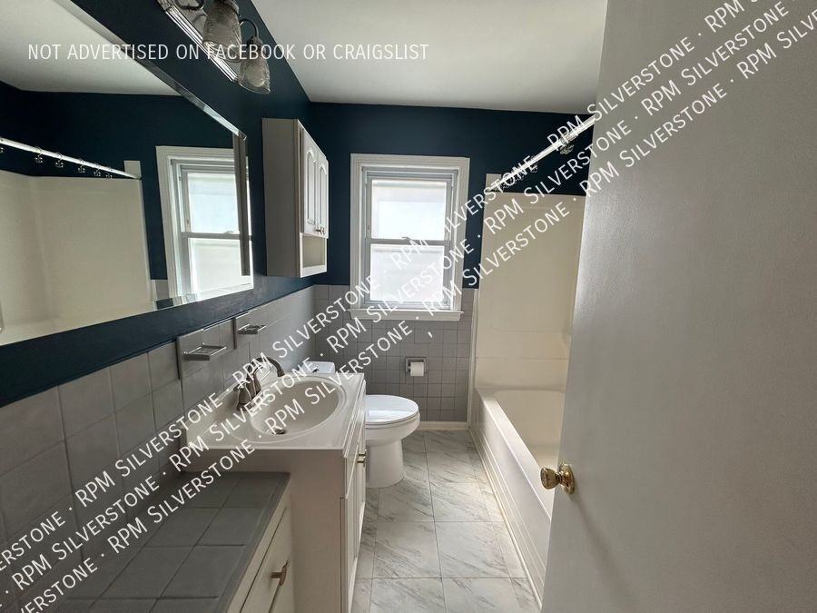 23833 Couzens Ave - Photo 7 of 14