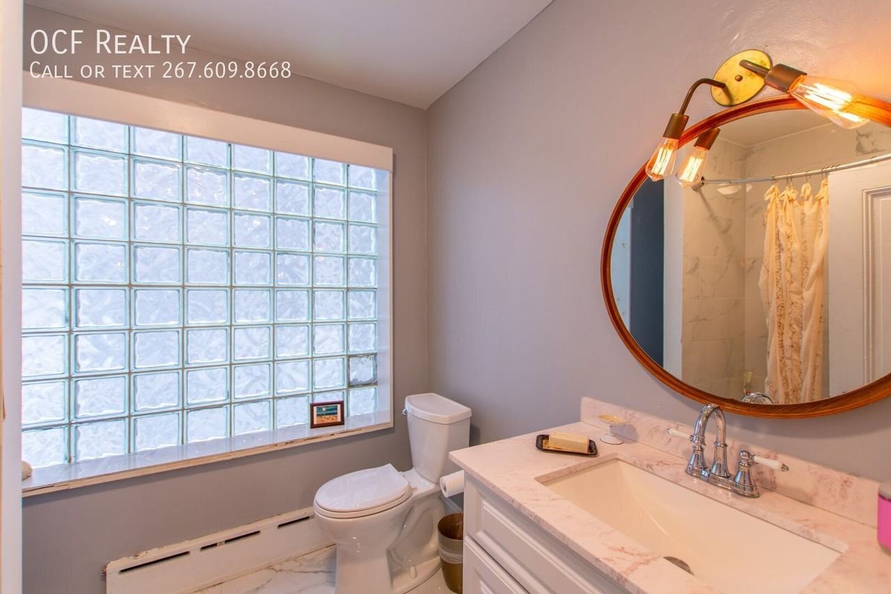 308 Kater St - Photo 4 of 20