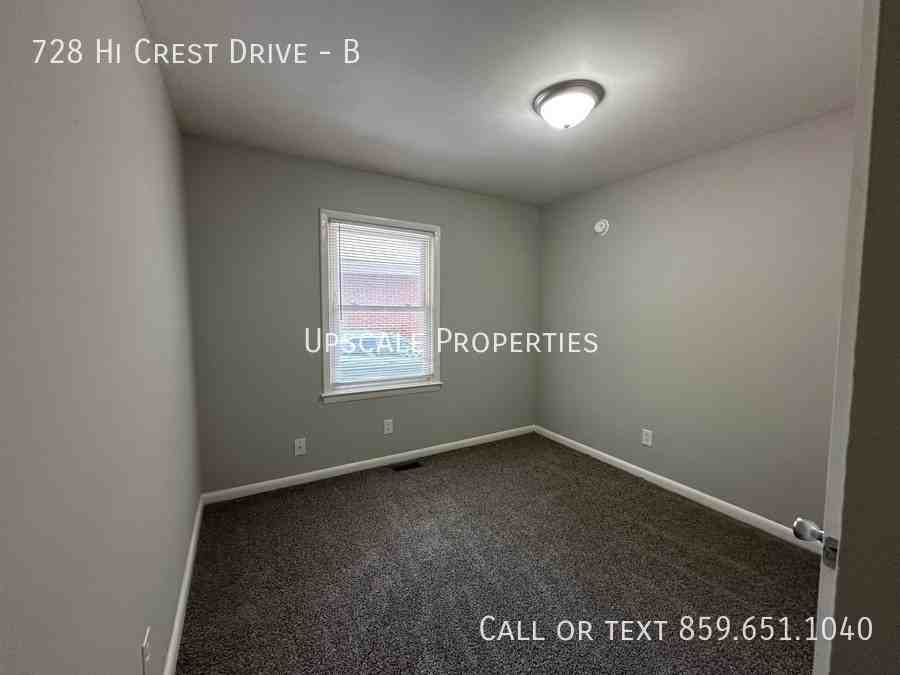 728 Hi Crest Dr #B - Photo 7 of 11