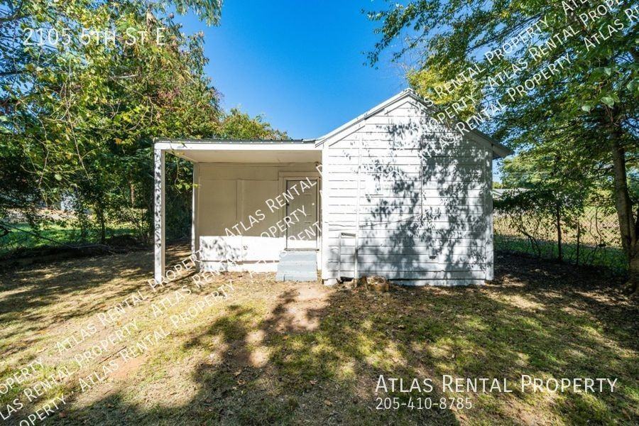 2105 5th St E - Photo 6 of 21