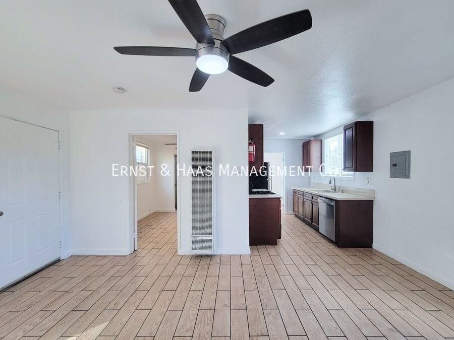 743 W 4th St - Photo 6 of 15