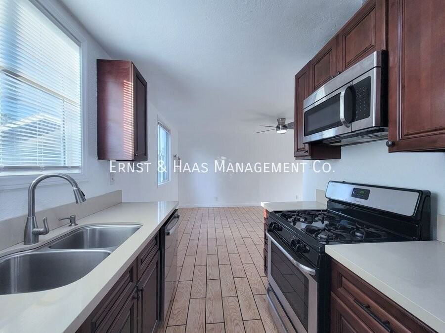 743 W 4th St - Photo 7 of 15