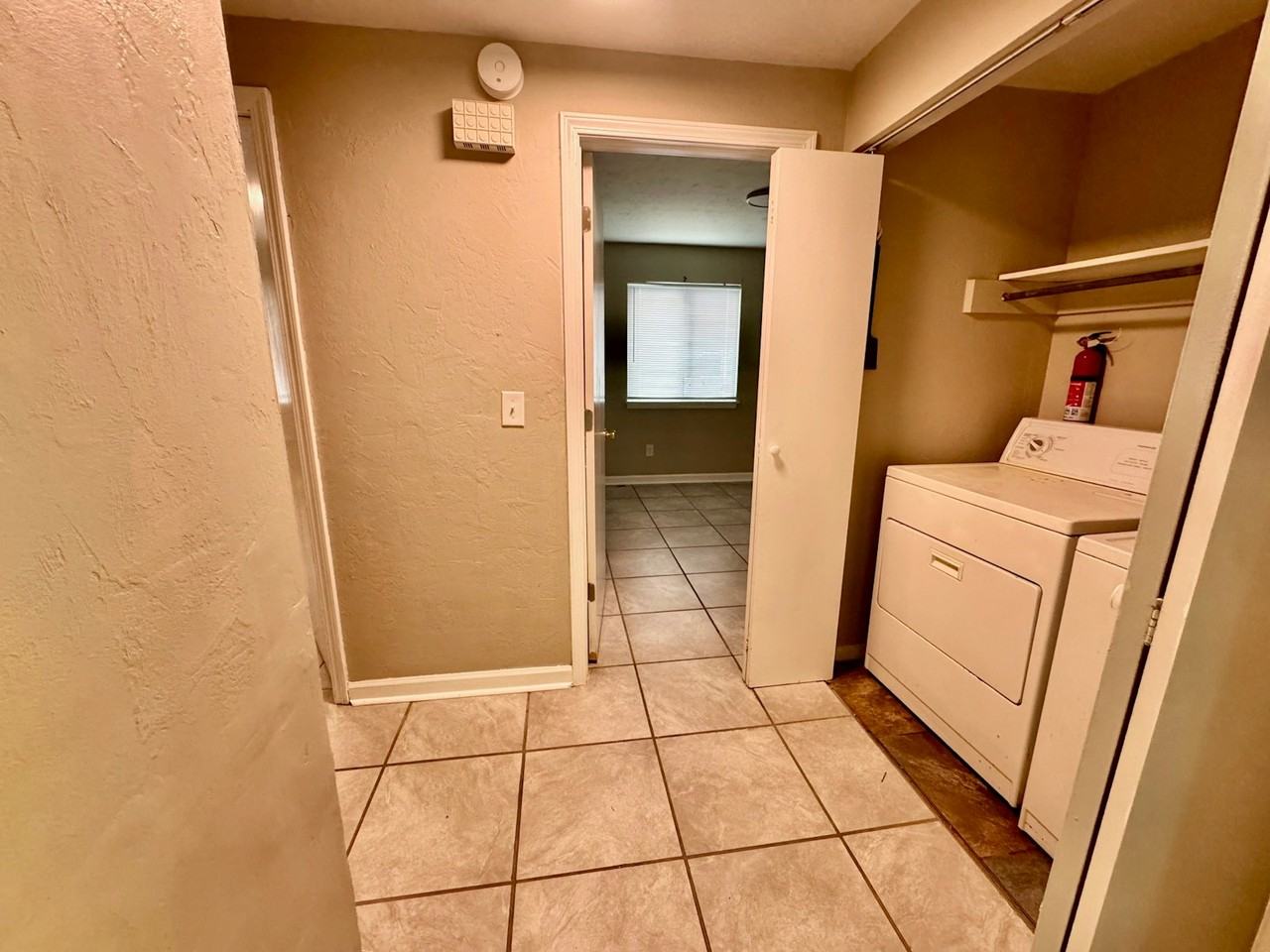 3017 Oak Hammock Lane, Unit A - Photo 5 of 13