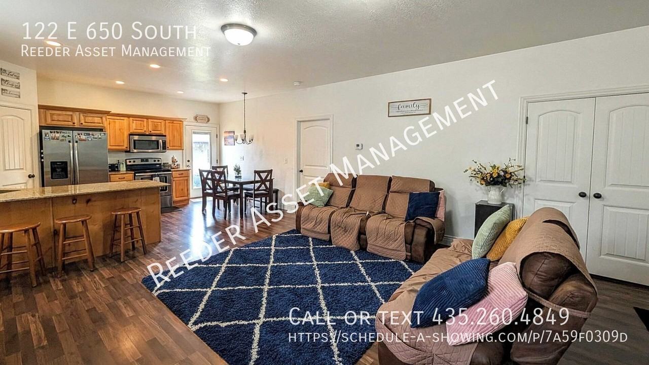 122 E 650 S - Photo 3 of 33