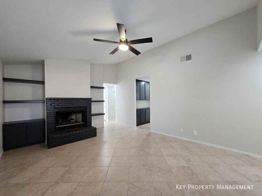 908 Coral Isle Way - Photo 4 of 23