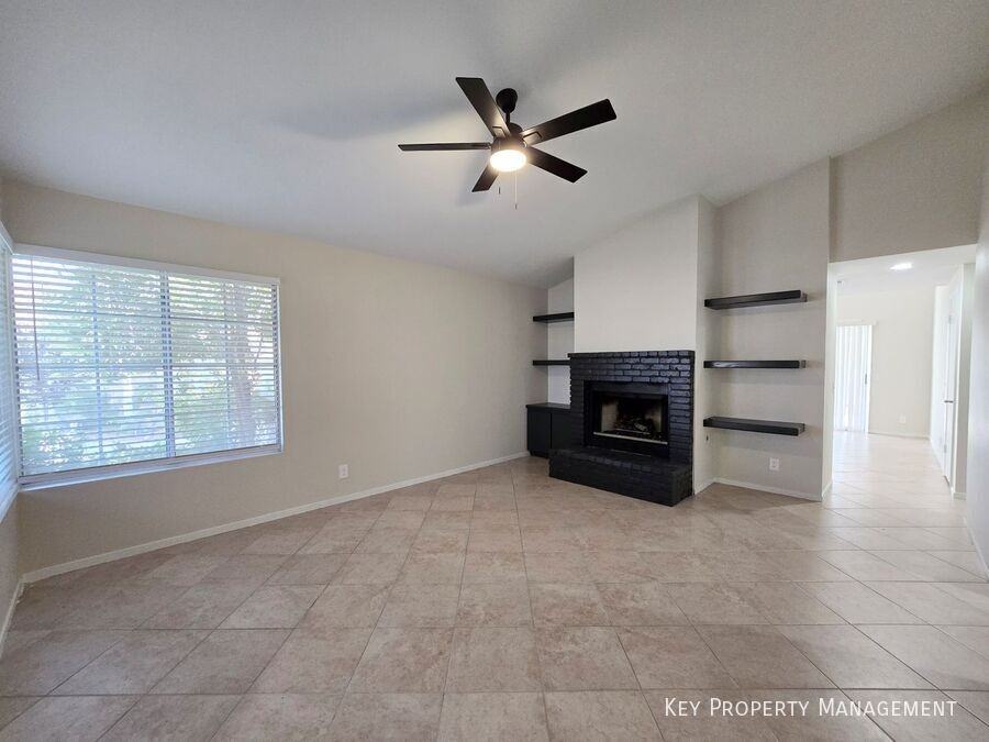 908 Coral Isle Way - Photo 5 of 23