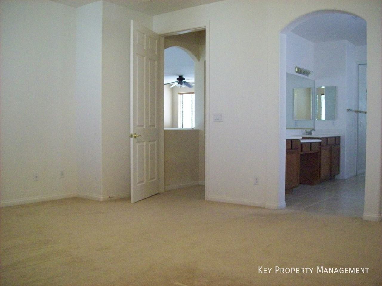 10842 Montasola St - Photo 6 of 12