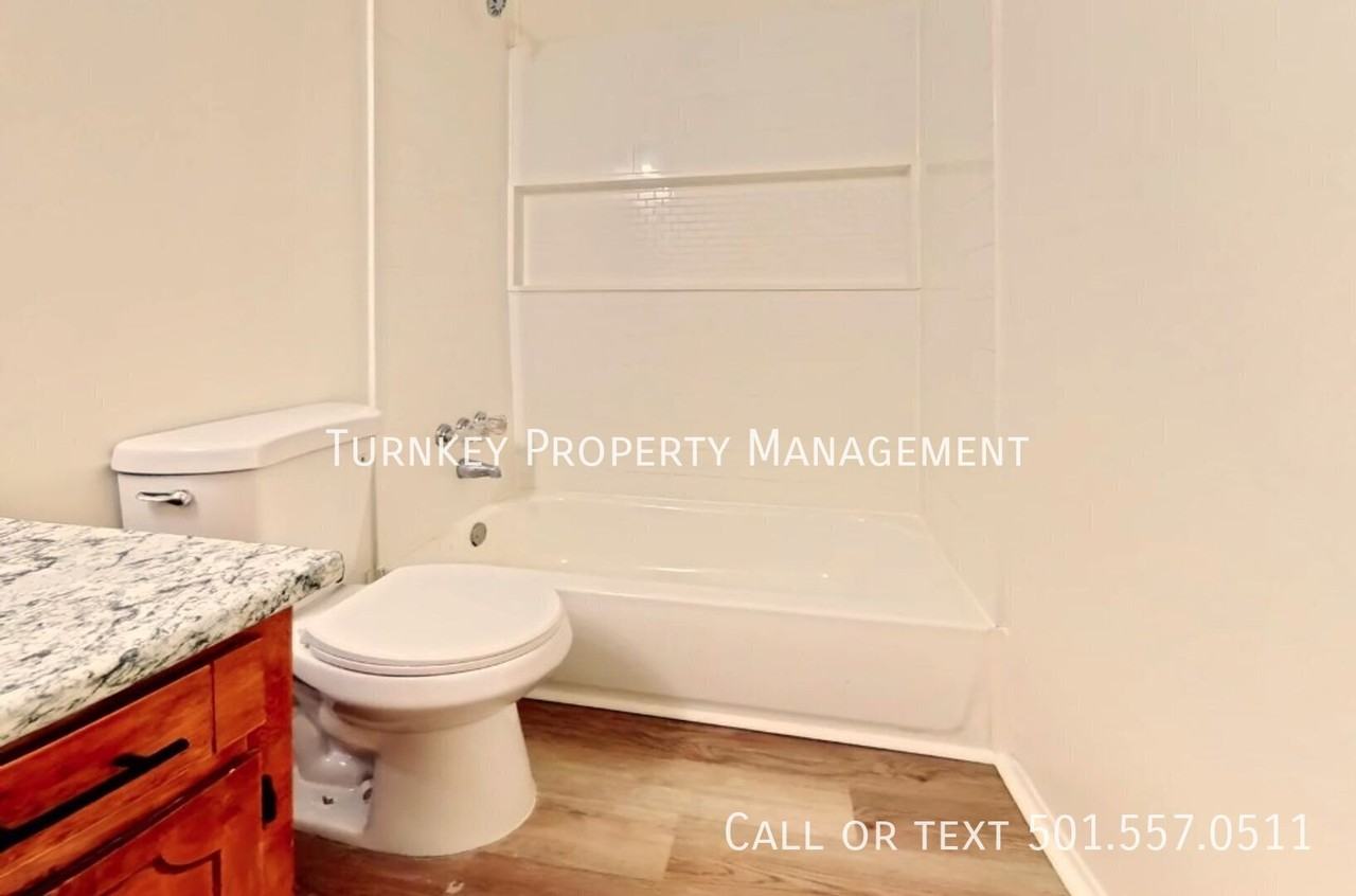 1805 Joyce Ct - Photo 4 of 13