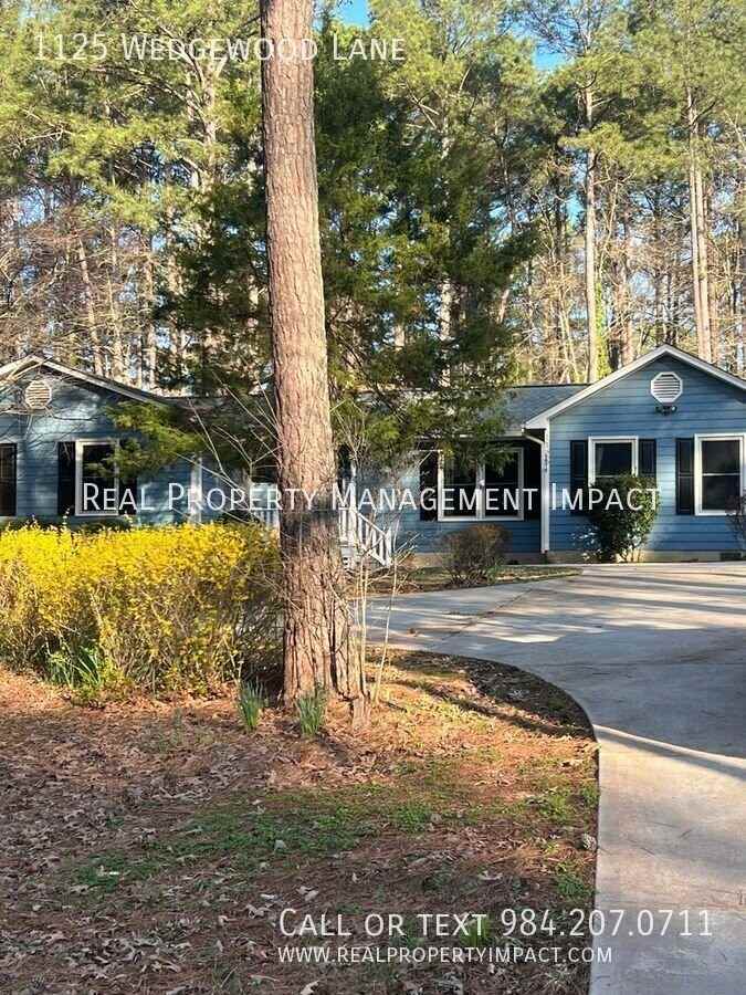 1125 Wedgewood Ln - Photo 6 of 47