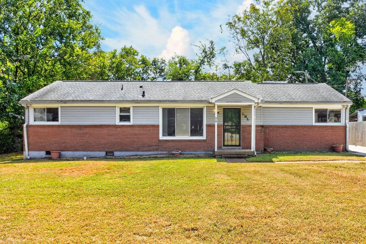 910 Mcmahan Ave - Photo 3 of 43